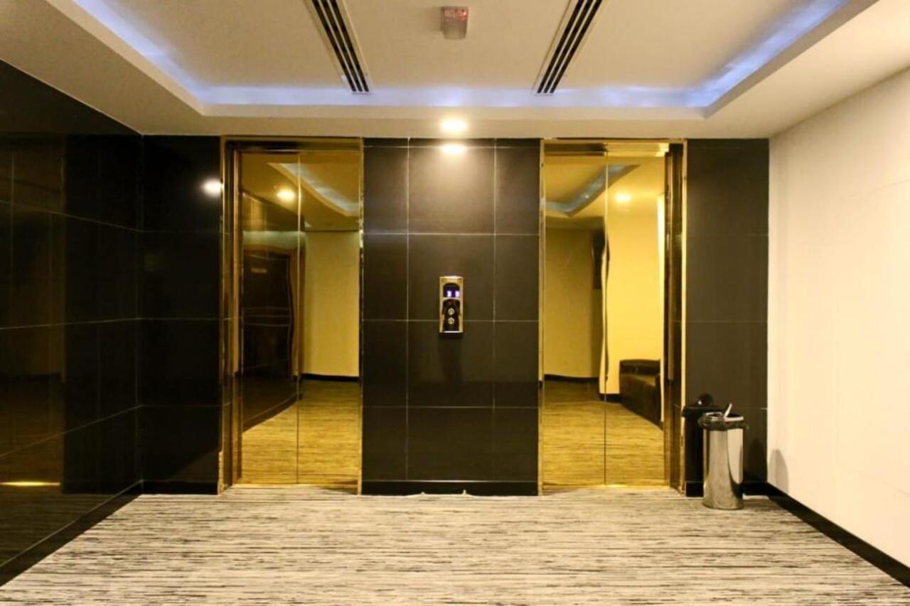Hotel Parkside Plaza Maskat Exteriér fotografie